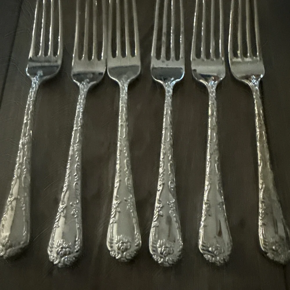 Wm Rogers & Son International Silver Silverplate Enchanted Rose‎ 6 Dinner Forks